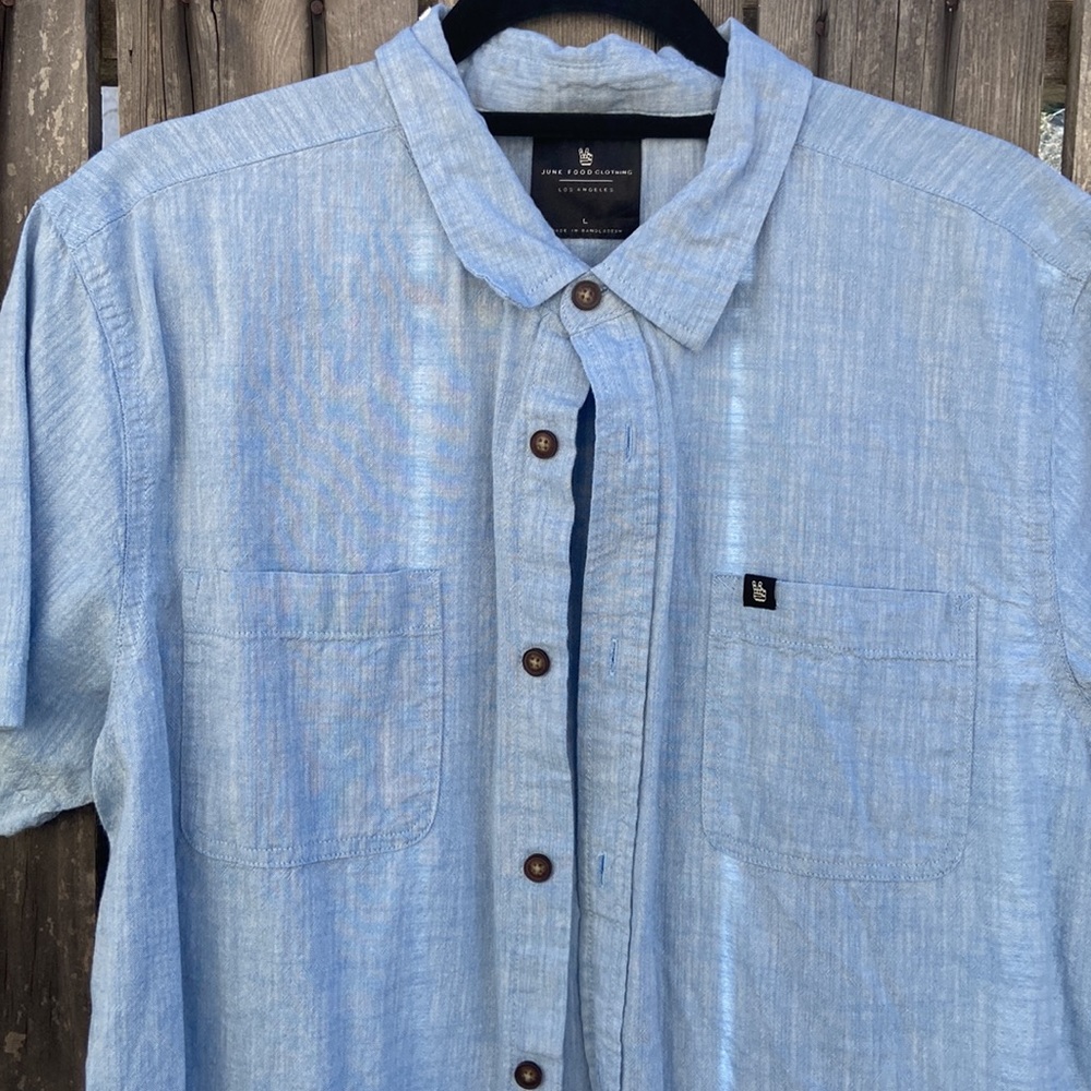 Men’s Lightweight Button Up Short-sleeve shirt